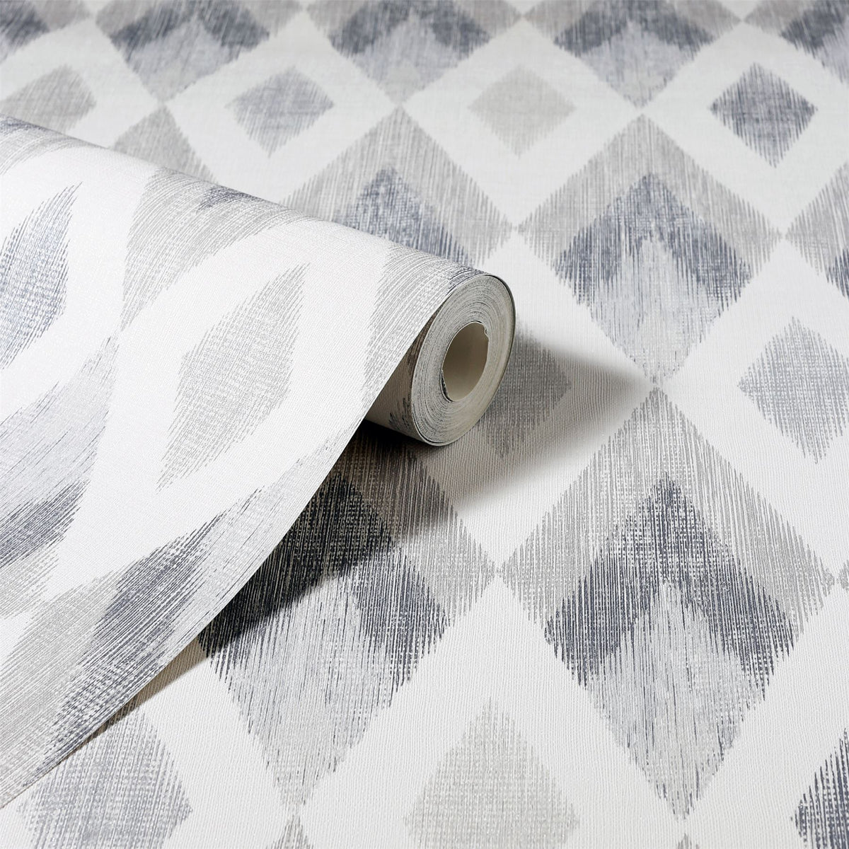 Scandi Diamond Silver Wallpaper image 1