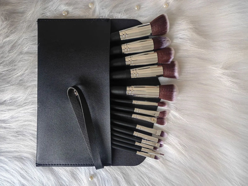 14Pcs Makeup Brush Set with Free Sponge