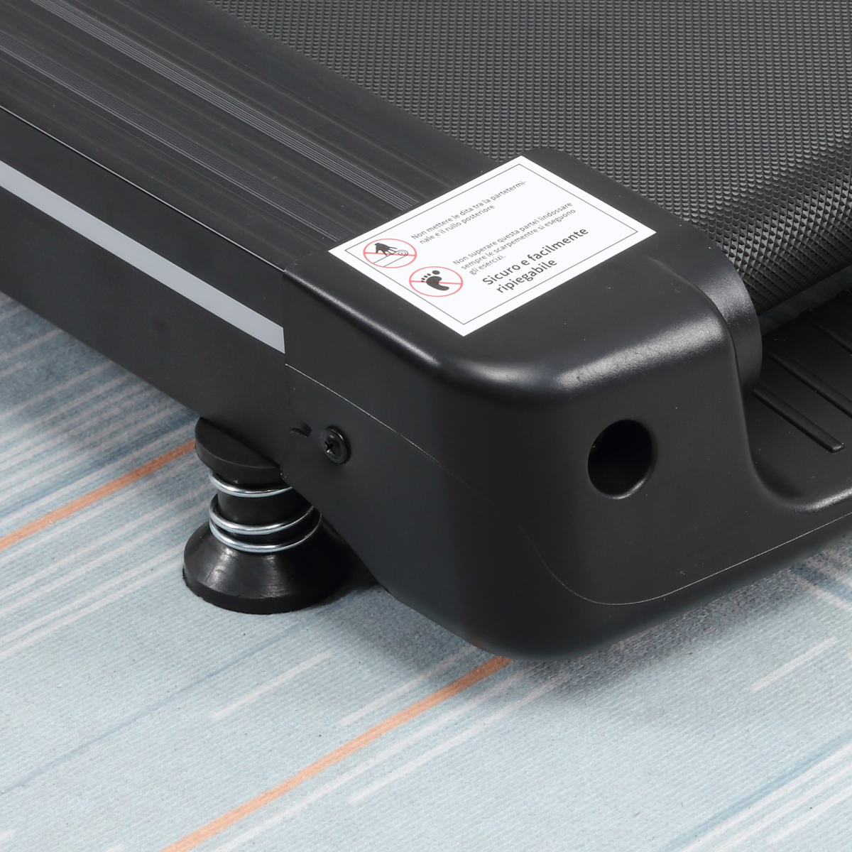 500W Motorised Treadmill 1-12km/h Folding Frame Wheels Preset Programs